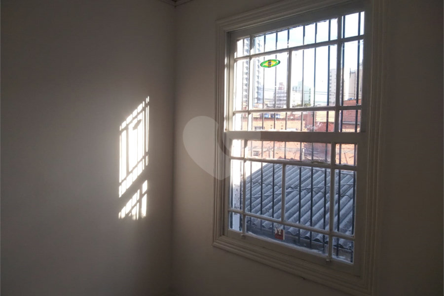 Sobrado à venda com 3 quartos em Bom Retiro, São Paulo, SP