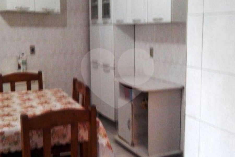 Sobrado à venda com 2 quartos em Horto, São Paulo, SP