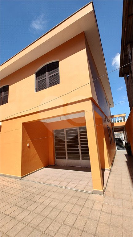 Sobrado à venda com 3 quartos, sendo 1 suíte,  em Artur Alvim, São Paulo, SP