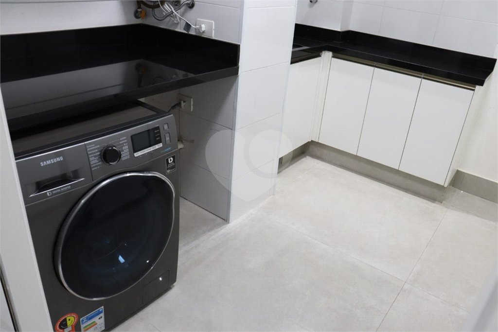 Apartamento à venda com 4 quartos, sendo 3 suítes,  em Parque Reboucas, São Paulo, SP