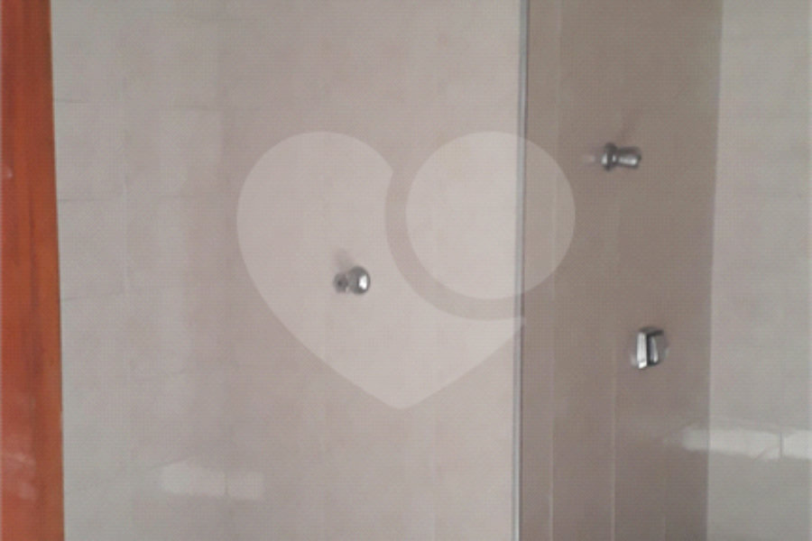 Sobrado à venda com 4 quartos, sendo 1 suíte, em Imirim, São Paulo, SP