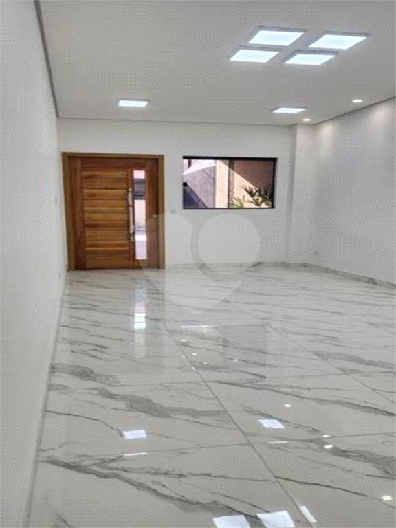 Casa à venda com 2 suítes, no condomínio Residencial Oliveira, São Paulo - SP