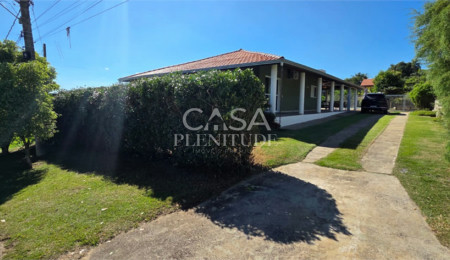 Casa em condomínio à venda ou para alugar com 3 quartos, sendo 1 suíte,  em Village da Serra, Araçoiaba da Serra, SP