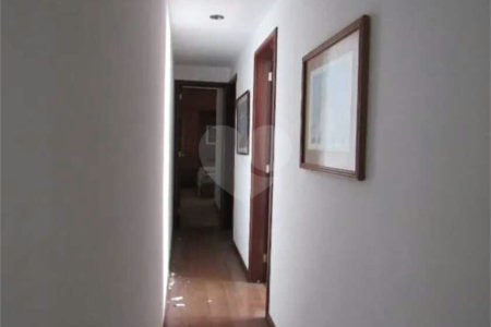 Cobertura à venda com 4 quartos, sendo 1 suíte, em Cosme Velho, Rio de Janeiro, RJ