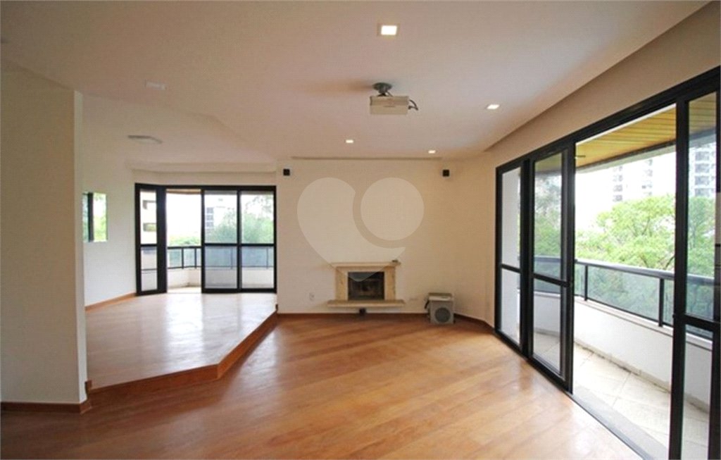 Apartamento à venda com 4 quartos, sendo 3 suítes, em Vila Suzana, São Paulo, SP