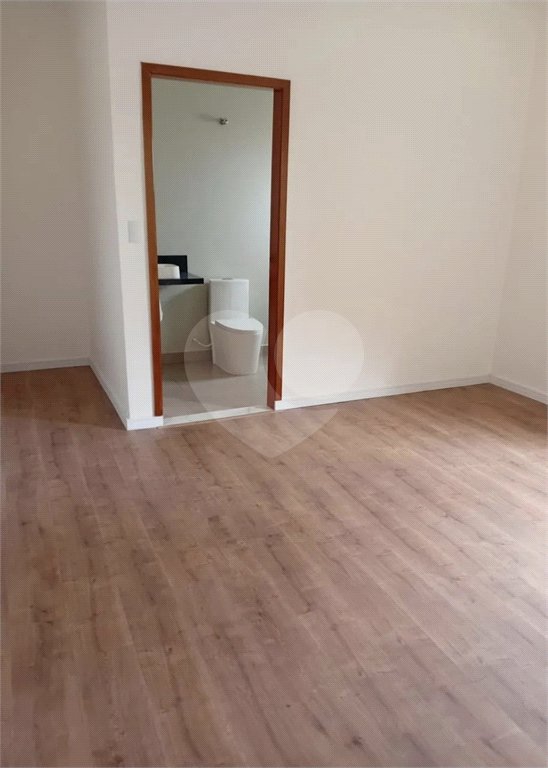 Sobrado à venda com 3 quartos, sendo 2 suítes,  em Vila Homero Thon, Santo André, SP