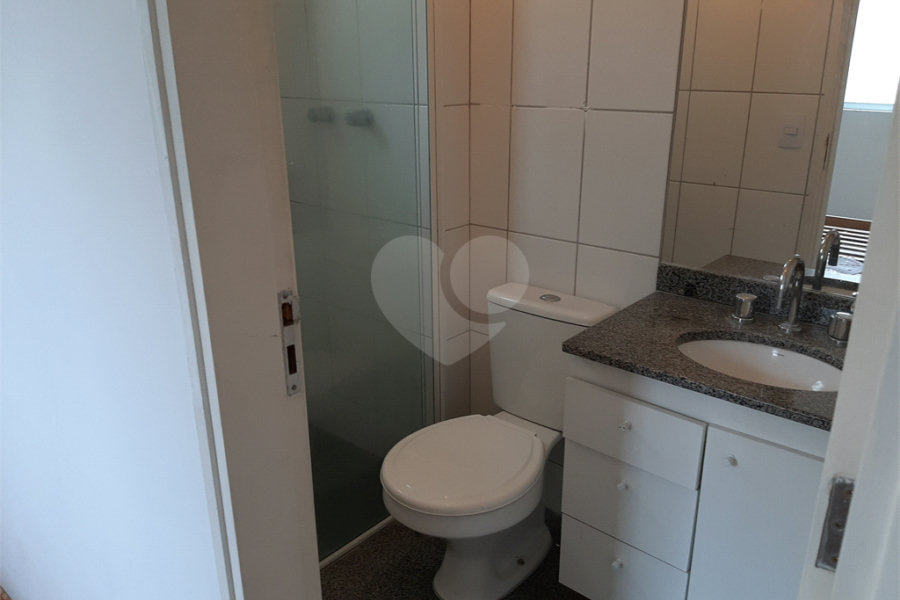 Apartamento à venda ou para alugar com 3 quartos, sendo 1 suíte, em Morumbi, São Paulo, SP