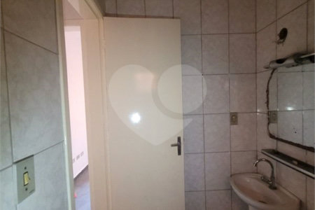 Casa à venda com 3 quartos, sendo 1 suíte, em Vila Vitório Mazzei, São Paulo, SP
