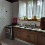 Casa à venda ou para alugar com 3 quartos, sendo 1 suíte,  no condomínio Parque Petrópolis 4 Secção, Mairiporã - SP