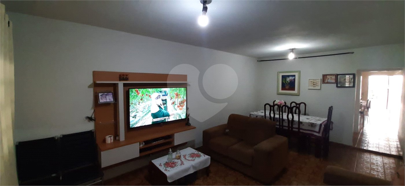 Sobrado à venda com 4 quartos em Santana, São Paulo, SP