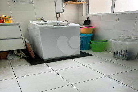 Apartamento à venda com 3 suítes em Jardim Caboré, São Paulo, SP
