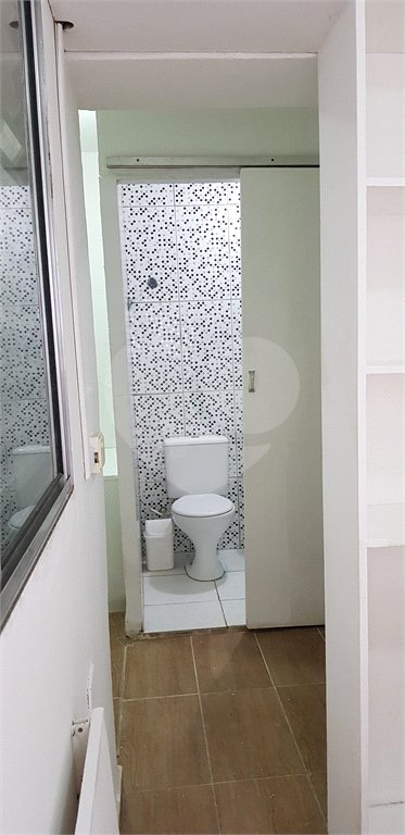 CASA TÉRREA A VENDA COM 06 APARTAMENTOS PARA LOCAÇÃO - ÓTIMO PARA INVESTIDOR - PRAÇA ARVORE