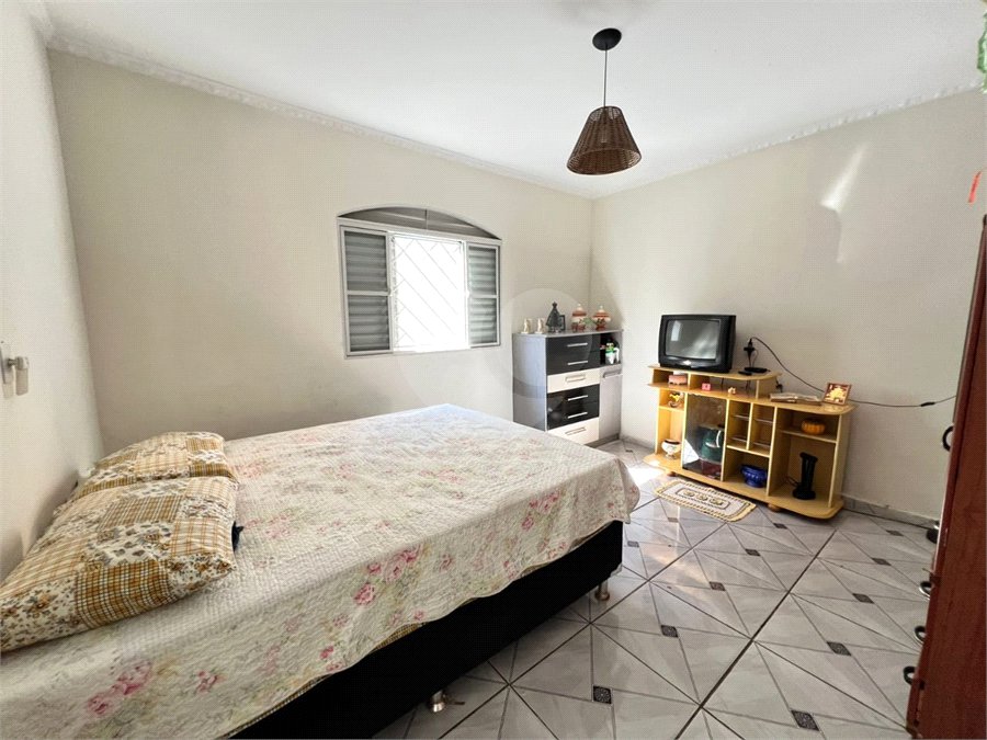 Casa à Venda no Santa Felicia, São Carlos | 2 Dormitórios | Pronta para Morar com Total Conforto