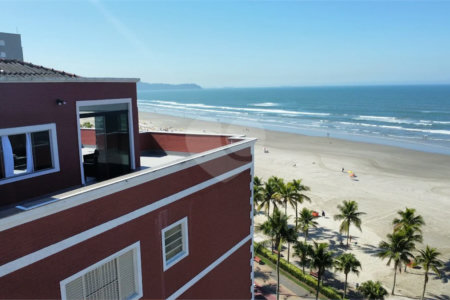 Cobertura de 300 m² com vista panorâmica para o mar