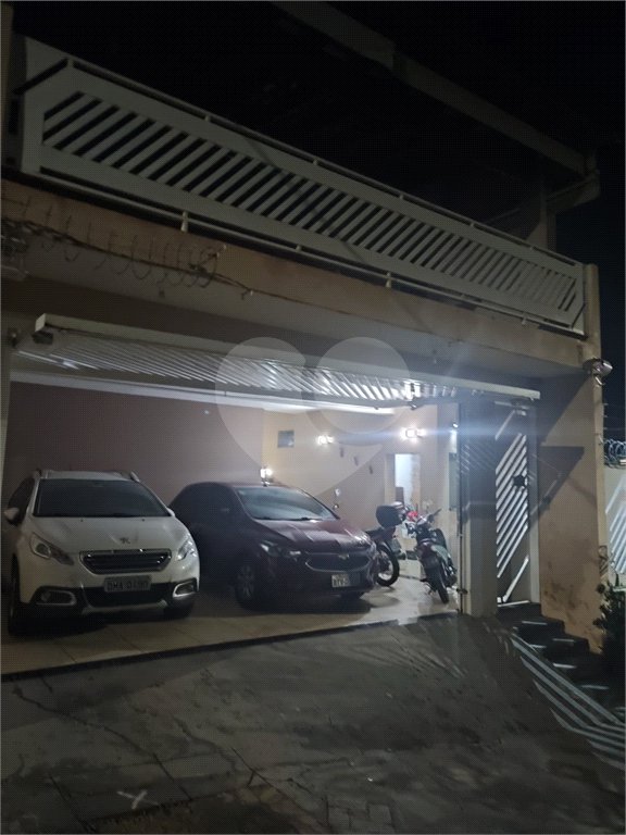 Casa a venda em excelente estado de conservação,