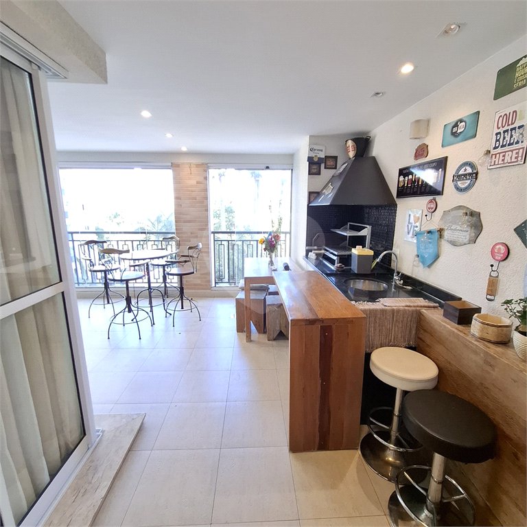 Apartamento à venda com 3 suítes em Jardim Marajoara, São Paulo, SP