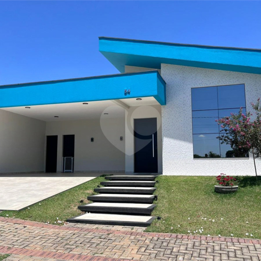 Casa à venda com 3 quartos, sendo 1 suíte, no condomínio Cond Laguna, Indaiatuba - SP