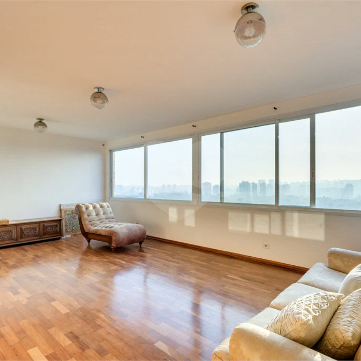 Apartamento à venda com 4 quartos, sendo 1 suíte, em Chácara Santo Antônio, São Paulo, SP