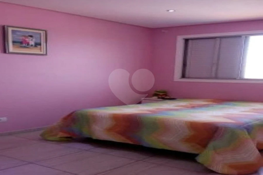 Excelente Apartamento de 02 dormitórios. Venha fazer uma Visita.