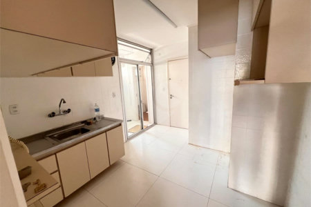 Apartamento à venda com 2 quartos em Moema, São Paulo, SP