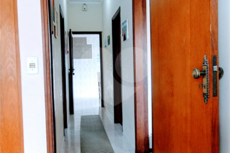 Casa à venda com 3 quartos em Vila Clayton, Valinhos, SP