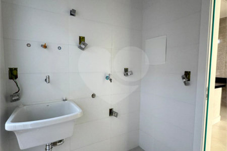 Casa à venda com 3 quartos, sendo 1 suíte, em Jardim dos Ipês, Salto, SP
