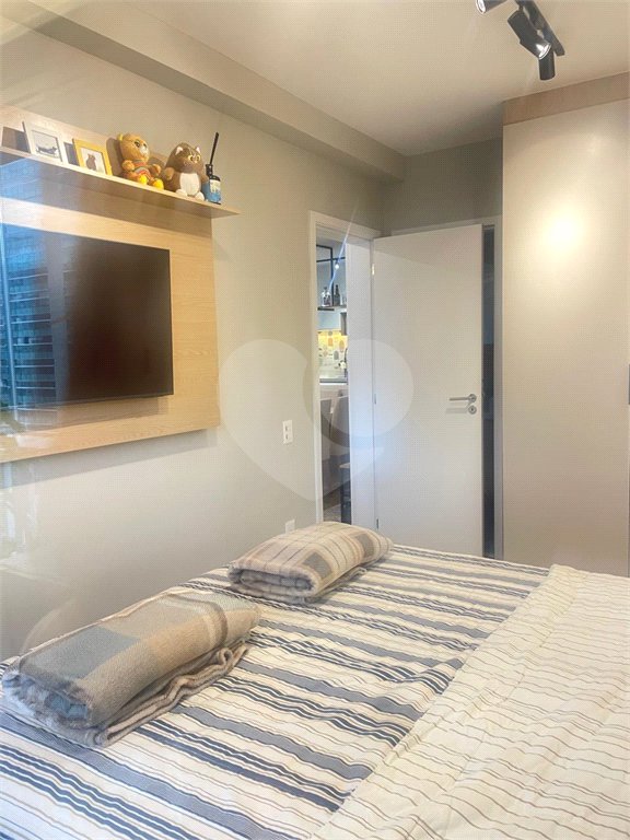 Apartamento à venda com 3 quartos, sendo 1 suíte, em Indianópolis, São Paulo, SP