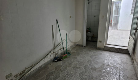 Sobrado à venda com 3 quartos em Jardim Ivana, São Paulo, SP