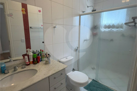 Casa à venda com 4 suítes no condomínio Jardim das Palmeiras, Vinhedo - SP