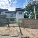 Sobrado à venda com 3 quartos, sendo 1 suíte, em Chácaras Maringá, Atibaia, SP