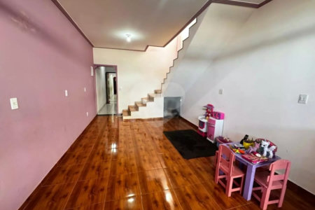 Casa à venda com 3 quartos, sendo 1 suíte, em Vila Maria Isabel, Itapetininga, SP