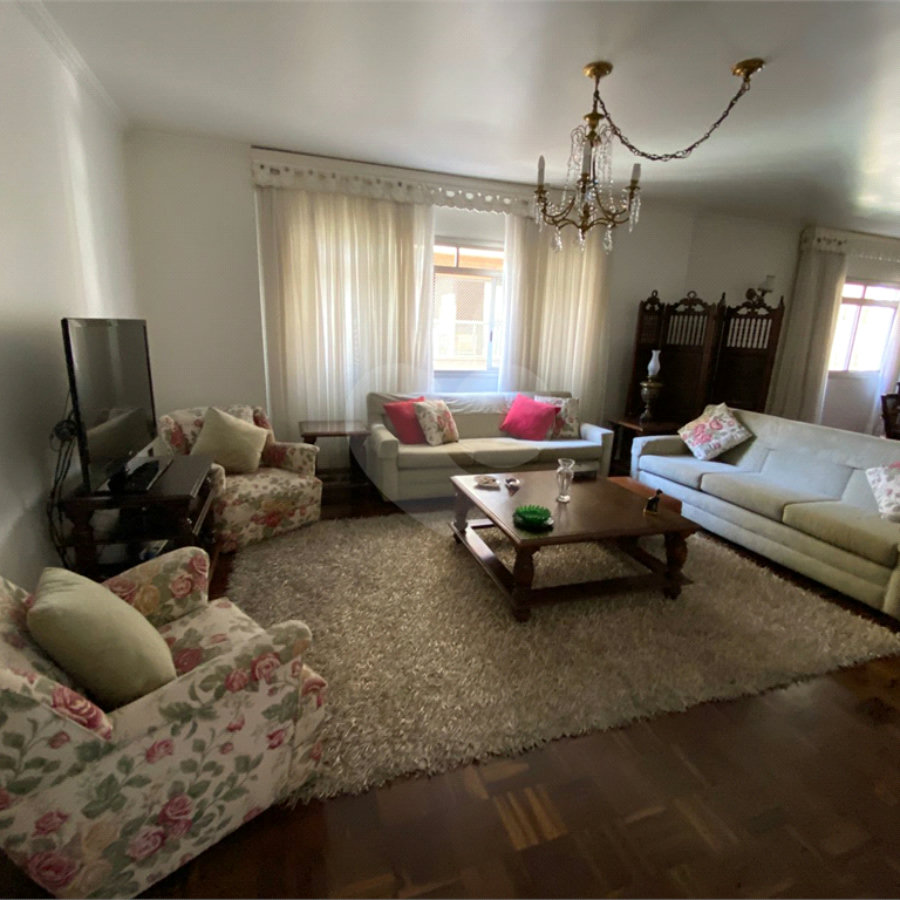 Apartamento à venda com 3 quartos, sendo 1 suíte, em Itaim Bibi, São Paulo, SP