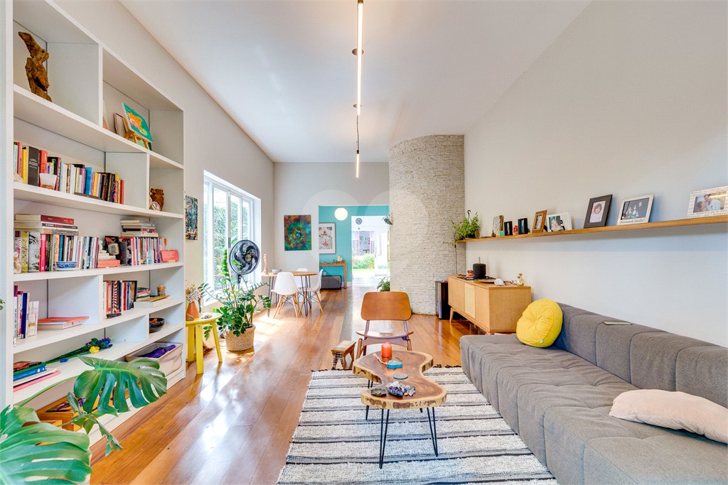 Casa à venda com 2 suítes em Alto da Boa Vista, São Paulo, SP