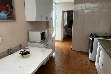 Casa à venda com 3 quartos, sendo 1 suíte, em Parque do Colégio, Jundiaí, SP
