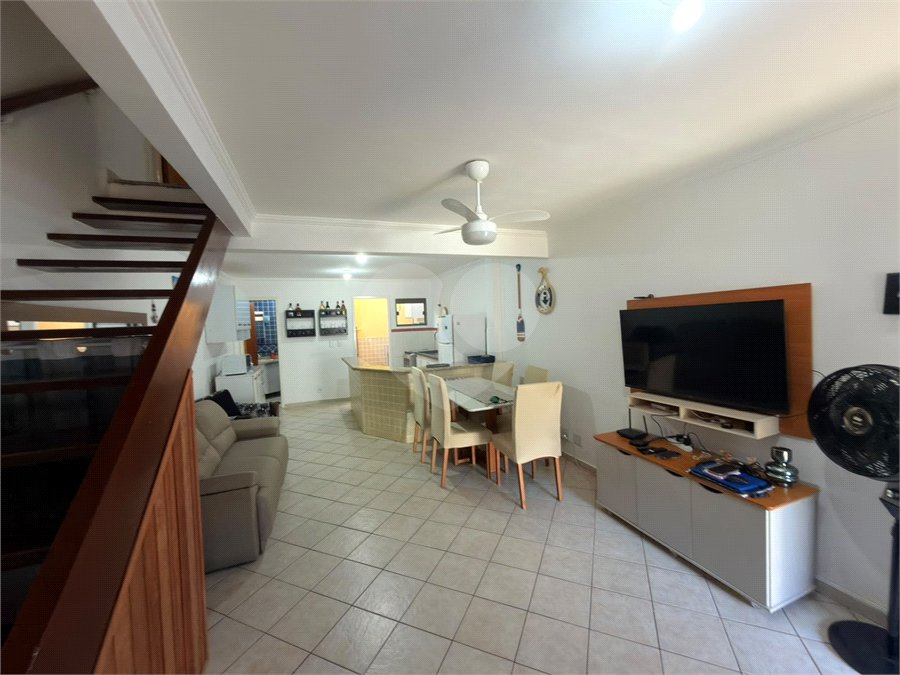 Casa em condomínio à venda com 2 suítes em Palmeiras, Cabo Frio, RJ
