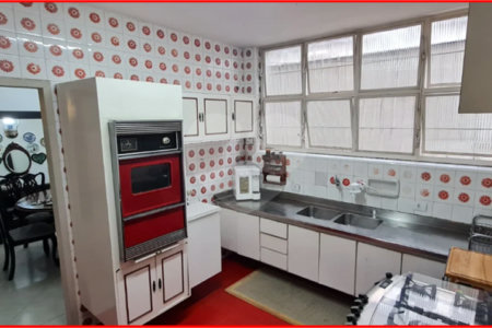 Sobrado à venda com 4 quartos, sendo 1 suíte, em Indianópolis, São Paulo, SP