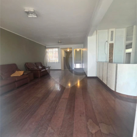 Sobrado para alugar com 3 quartos, sendo 1 suíte, em Vila Valparaíso, Santo André, SP