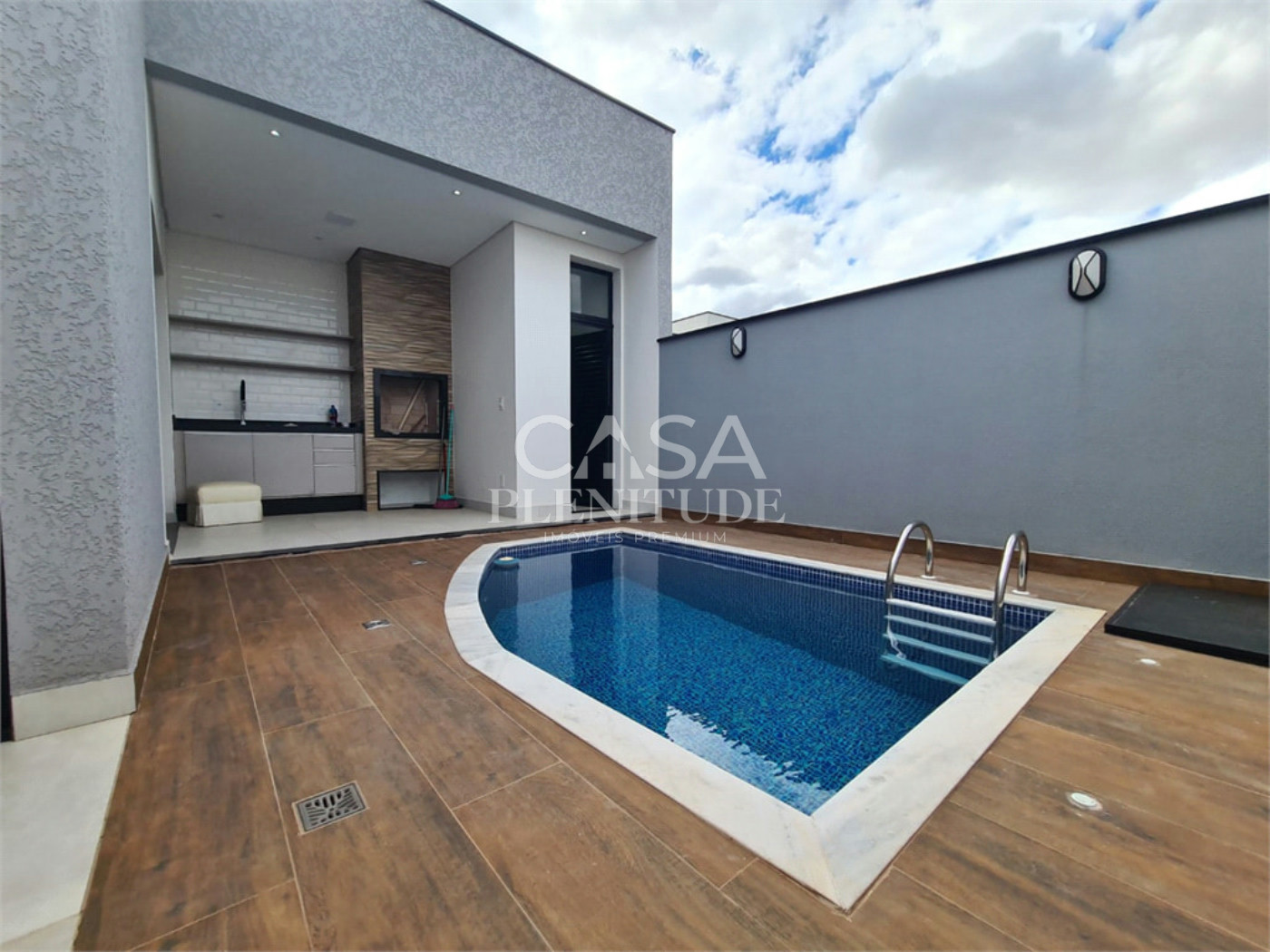 Casa em condomínio à venda com 5 quartos, sendo 3 suítes, em Wanel Ville, Sorocaba, SP