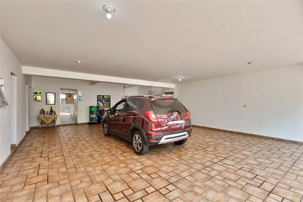 Casa à venda com 5 quartos, sendo 4 suítes, em Alto da Boa Vista, São Paulo, SP