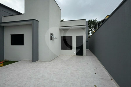 Casa à venda com 3 quartos, sendo 1 suíte,  em Jardim das Bandeiras, Mogi das Cruzes, SP