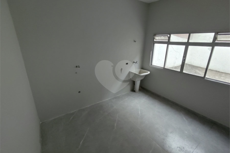 Casa à venda ou para alugar com 3 suítes em Santana, São Paulo, SP