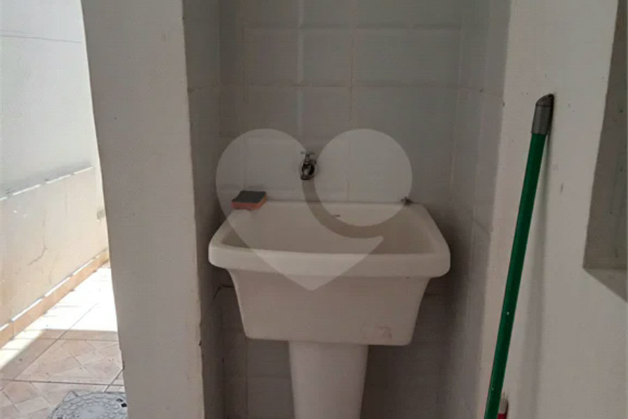 Sobrado à venda com 2 quartos em Tremembé, São Paulo, SP