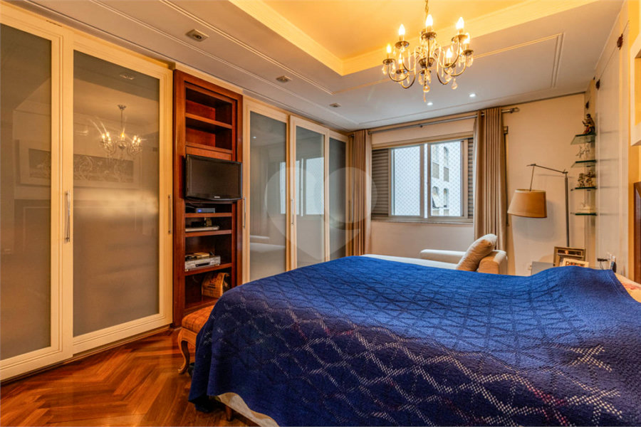 Apartamento à venda com 3 suítes em Bela Vista, São Paulo, SP