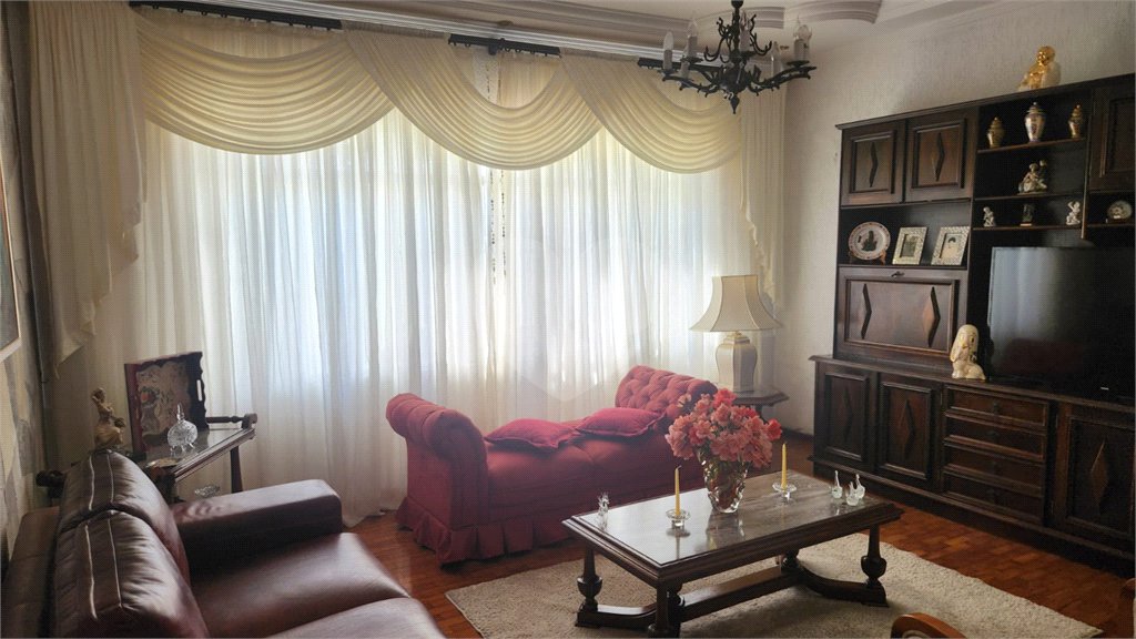 Casa à venda com 3 quartos, sendo 2 suítes, em Siciliano, São Paulo, SP