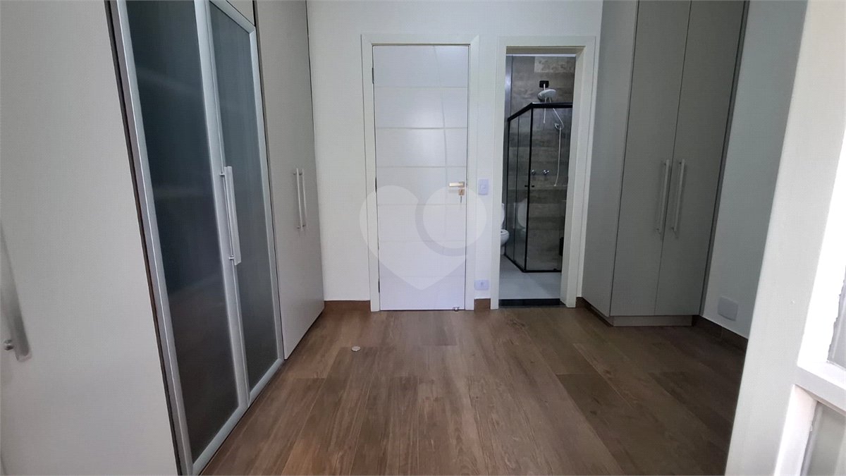 Casa à venda com 2 suítes no condomínio Village Palmas, São Paulo - SP