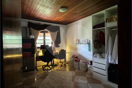 Casa à venda com 3 quartos, sendo 1 suíte, no condomínio Haras São Luiz, Salto - SP