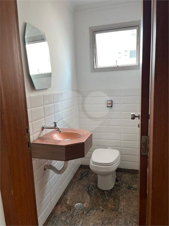 Apartamento à venda com 3 suítes em Aclimação, São Paulo, SP