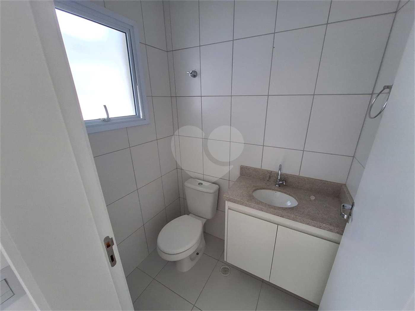 Casa à venda com 3 quartos, sendo 1 suíte, no condomínio Villagio Montalcino, Vinhedo - SP