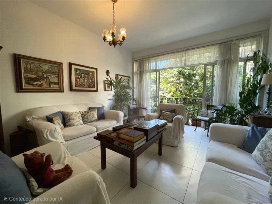 Apartamento à venda com 4 quartos, sendo 1 suíte, em Lagoa, Rio de Janeiro, RJ