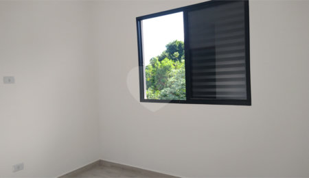 Sobrado à venda com 2 quartos, sendo 1 suíte,  em Jardim Maristela II, Atibaia, SP
